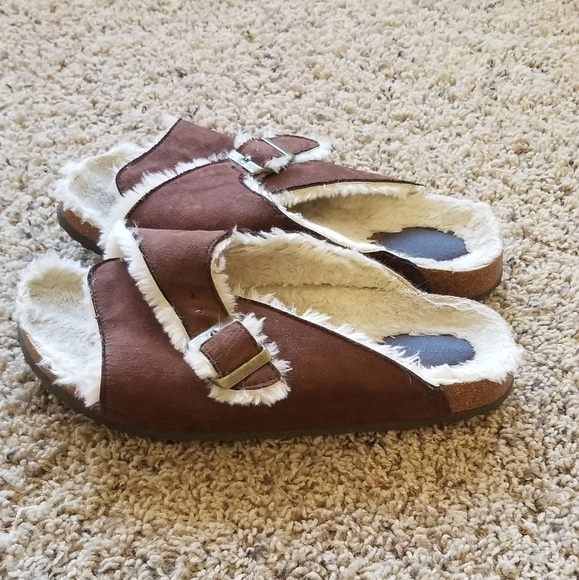 Women's Maurices Fur Lined Brown Slip On Adjustable Sandals. Size 8 - Picture 1 of 4